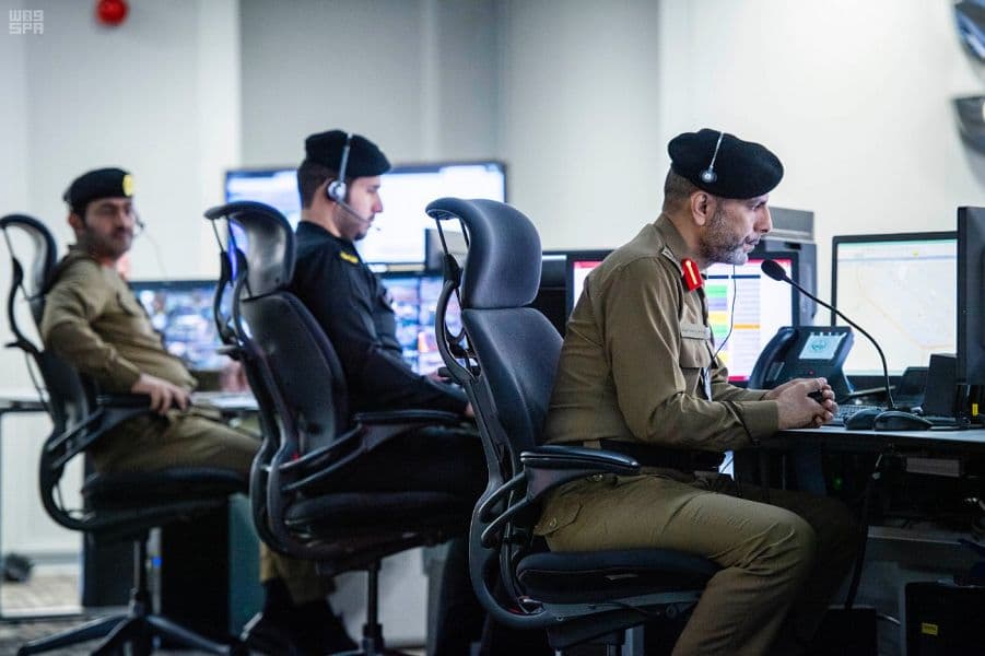 في شهر واحد .. أكثر من 1.3 مليون اتصال استقبلها مركز "911" في الرياض ومكة