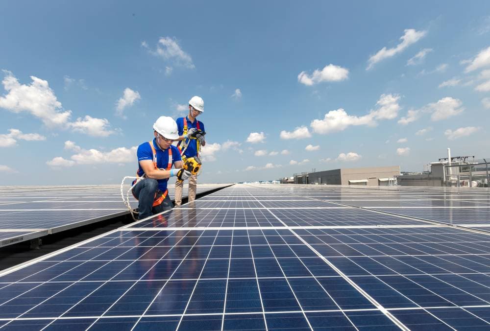 إطالة عمر البطاريات يجعل الطاقة الشمسية وأنواع الطاقة المتجددة الأخرى أكثر قدرة على المنافسة.