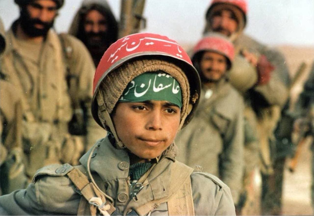 رجال المرشد يجهلون حقيقة أن الدول القوية تستثمر في البشر لا الحجر.