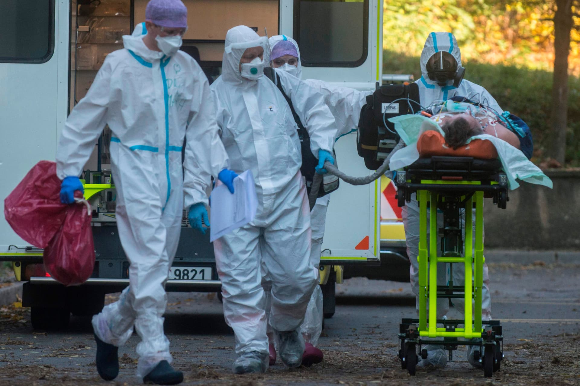 أكثر من 11 ألف إصاب جديدة بكورونا و196 وفاة في التشيك