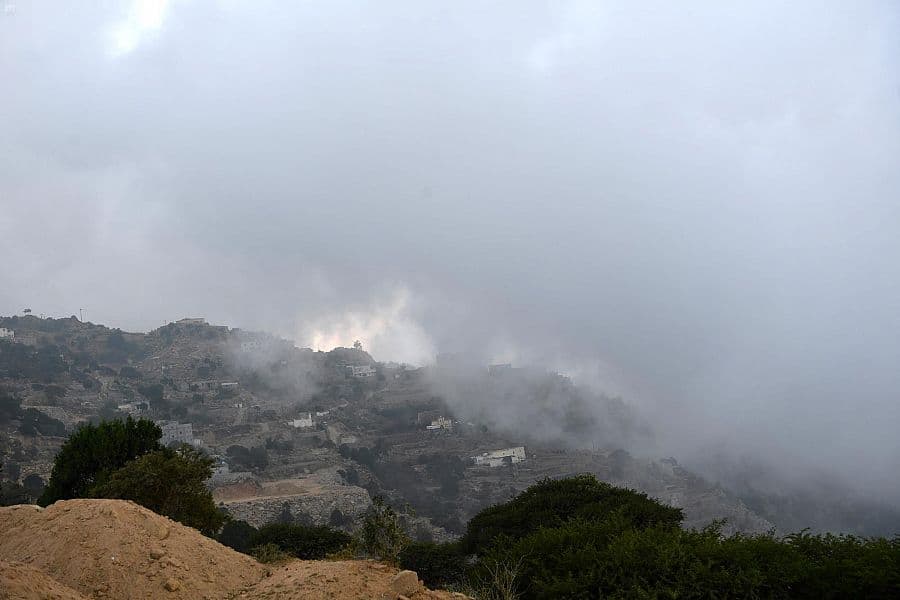 جبال الحشر .. إطلالة على جمال الطبيعة