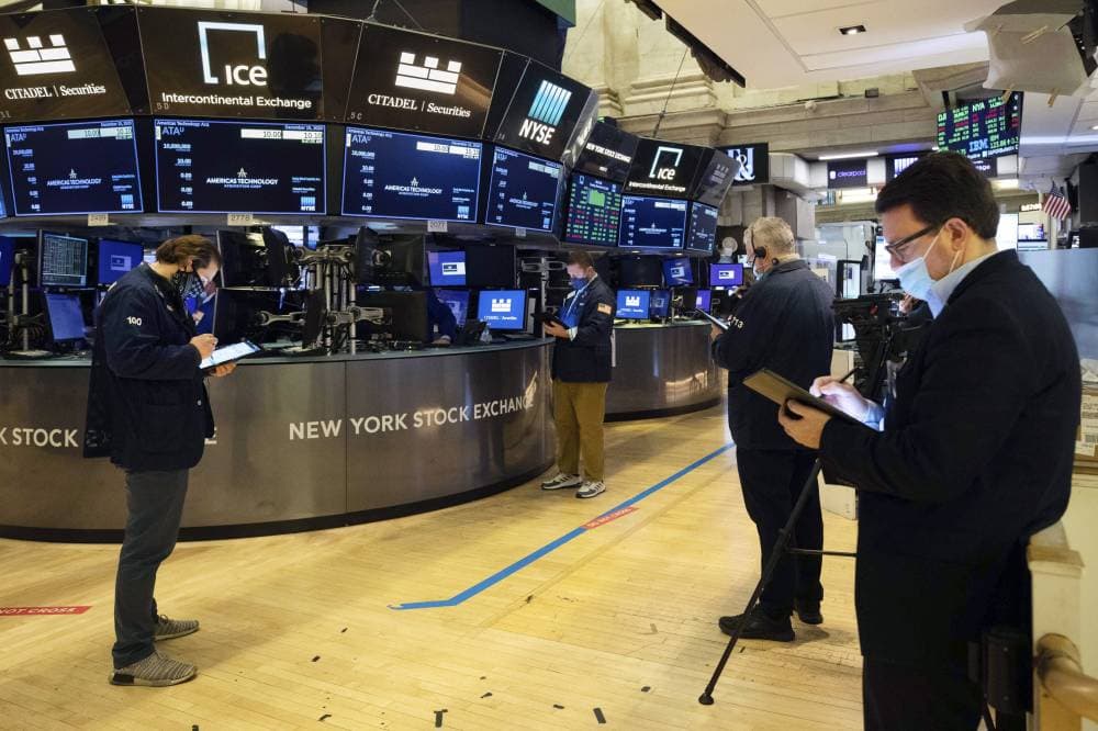 الأسهم الأمريكية تستهل تعاملاتها على ارتفاع بتحفيز ضخمة لتخفيف تداعيات كورونا