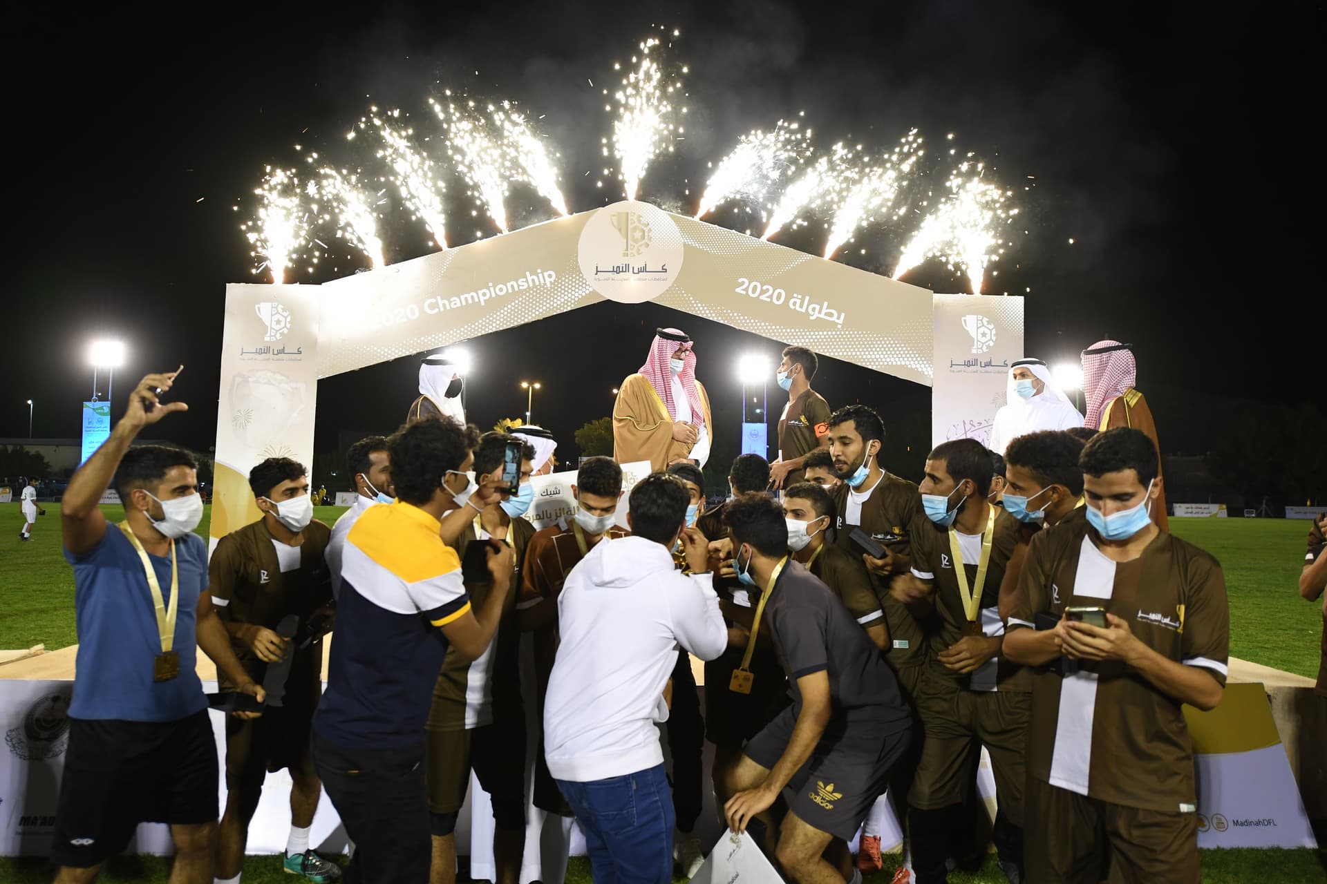 نائب أمير المدينة المنورة يرعى المباراة النهائية للنسخة الثانية من كأس التميّز لمحافظات المنطقة