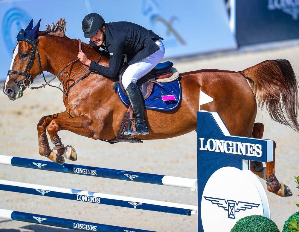 العاصمي خلال أشواط الأسبوع الثاني من المهرجان