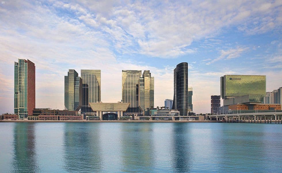 بعد 49 عاما من الاتحاد .. الإمارات ضمن الدول الـ 10 الأولى على صعيد التنافسية العالمي 