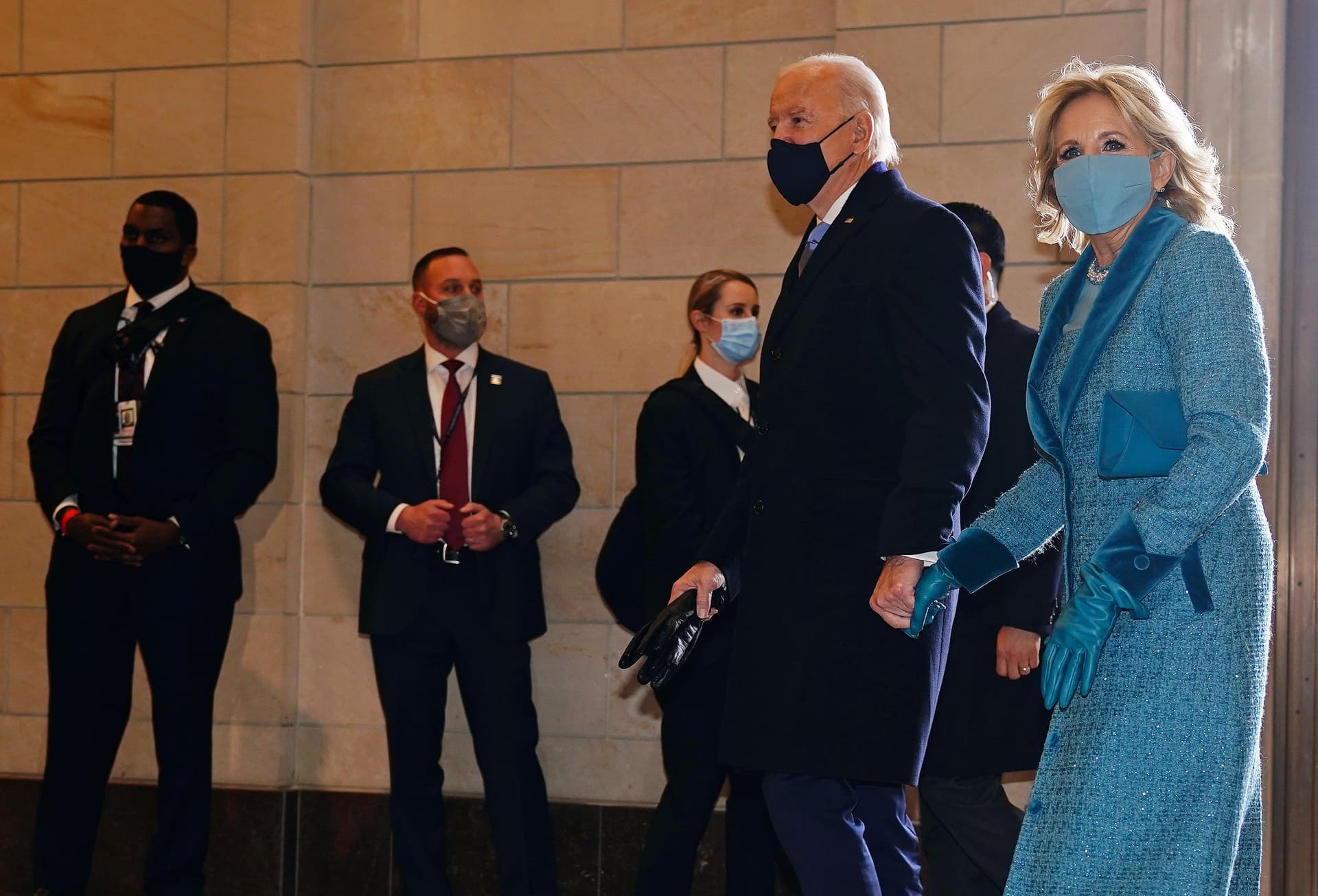 بايدن يصل إلى مبنى الكونجرس لأداء القسم كرئيس للولايات المتحدة