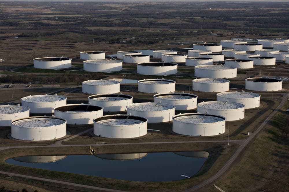  خطط الإدارة الأمريكية الجديدة لضخ تحفيز مالي ضخم يعزز مستقبل أسعار النفط والغاز.