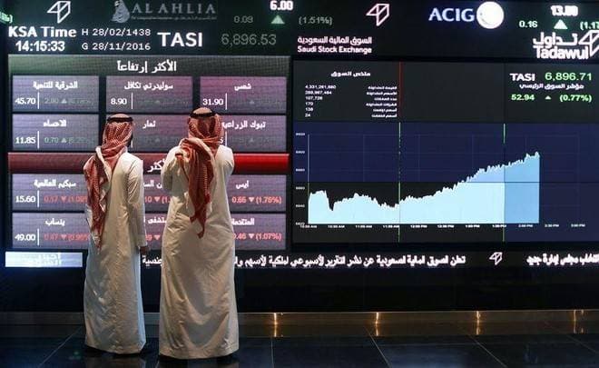 للشهر الثاني تستقر السوق في أداء دون تغير كبير عن مستوى الافتتاح.