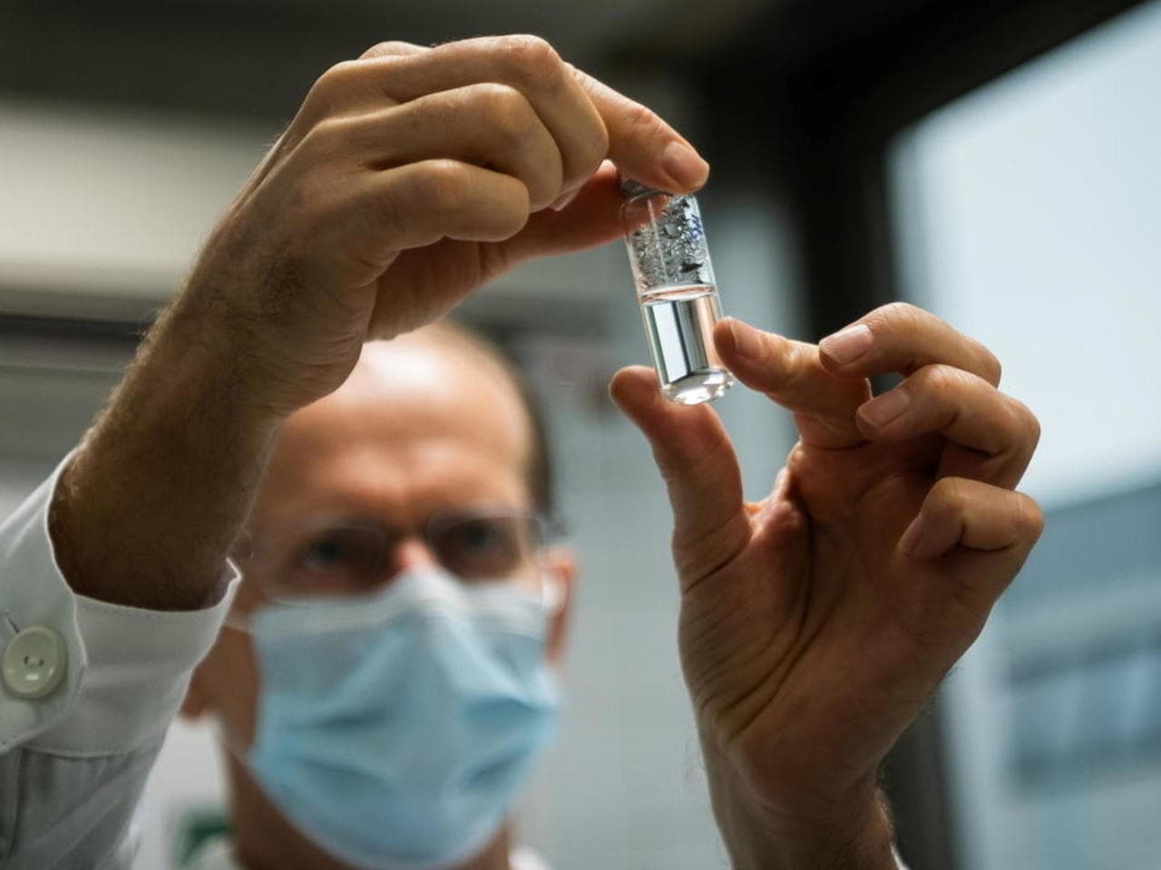 "موديرنا" ترغب بزيادة سعة قوارير لقاحها بنسبة 50%