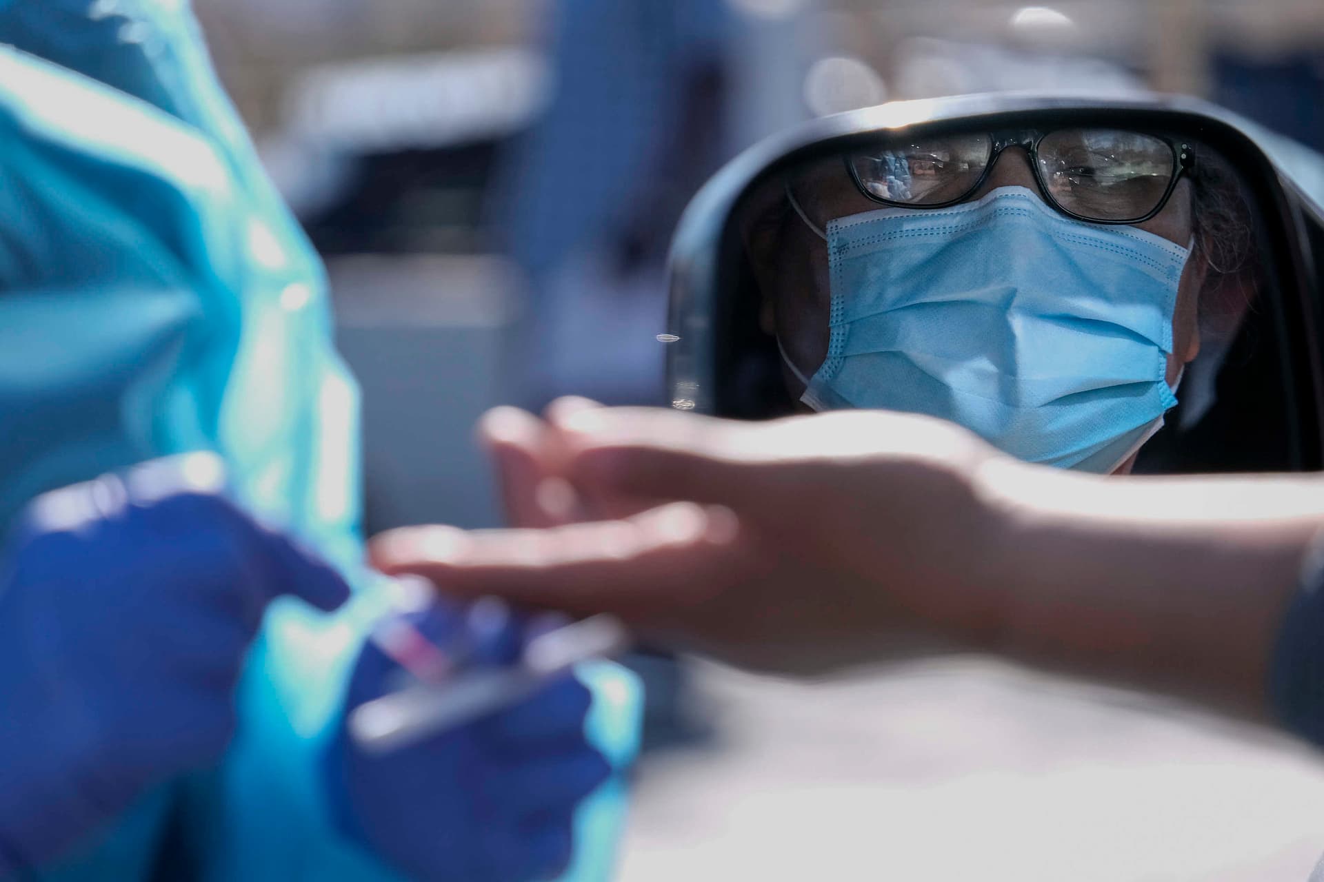 اكتشاف أول إصابات بـ "السلالة البرازيلية" من فيروس كورونا في السويد