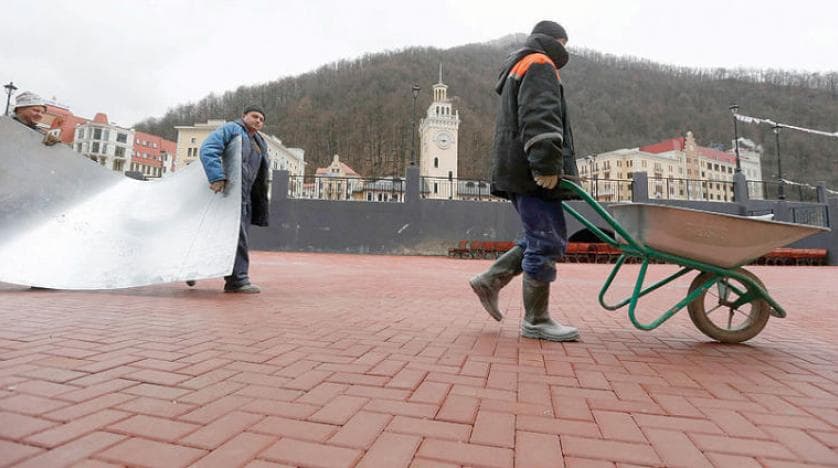 الاقتصاد الروسي يحاول التكيف مع غياب العمال المهاجرين بسبب كورونا