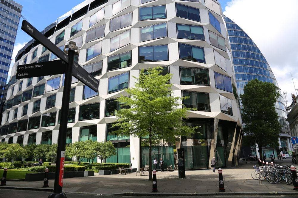 المكتب الرئيس لشركة ليجال آند جنرال إنفيستمنت مانجمنت، أكبر شركة لإدارة الأصول في المملكة المتحدة.