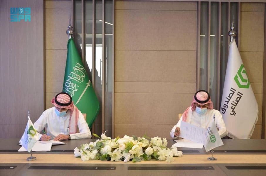 "الصناعي" يوقع اتفاقية لتقديم "الاعتماد المستندي" للمشاريع الصغيرة والمتوسطة