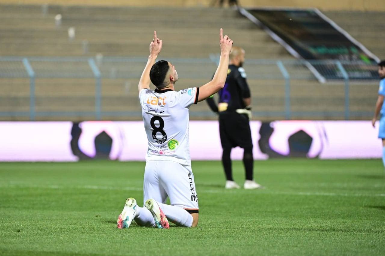  صدمة لمستثمري «نتفليكس» .. فقدان 130 ألف عميل في أمريكا يهوي بسهمها 11 % 