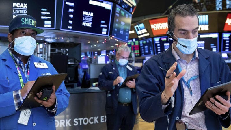 داو يخترق مستوى 34 ألف نقطة وذروة جديدة لستاندرد أند بورز بفضل التكنولوجيا