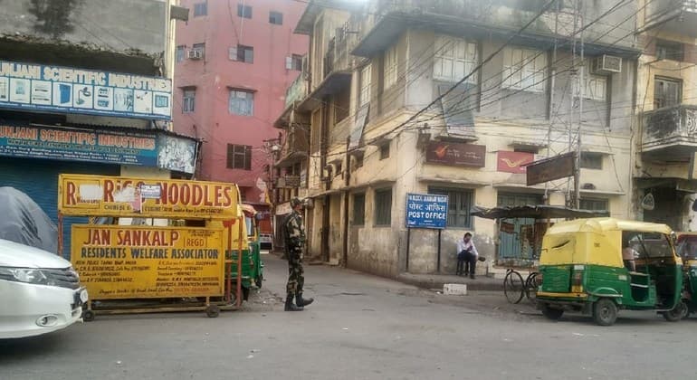 إغلاق في نيودلهي اثر ارتفاع كبير في عدد إصابات كورونا