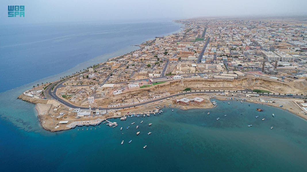 مساجد الوجه التاريخية .. تستقبل المصلين منذ أكثر من 200 عام