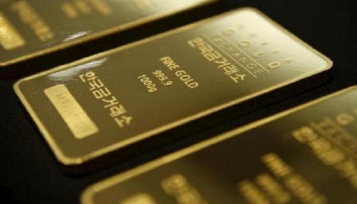 أسعار الذهب تتجه لأسوأ أداء أسبوعي في شهر