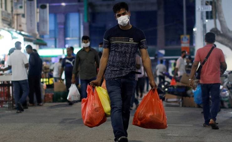 العمال المهاجرون كانوا الأكثر تضررا من الجائحة وشطب الوظائف خاصة في مجال البناء.