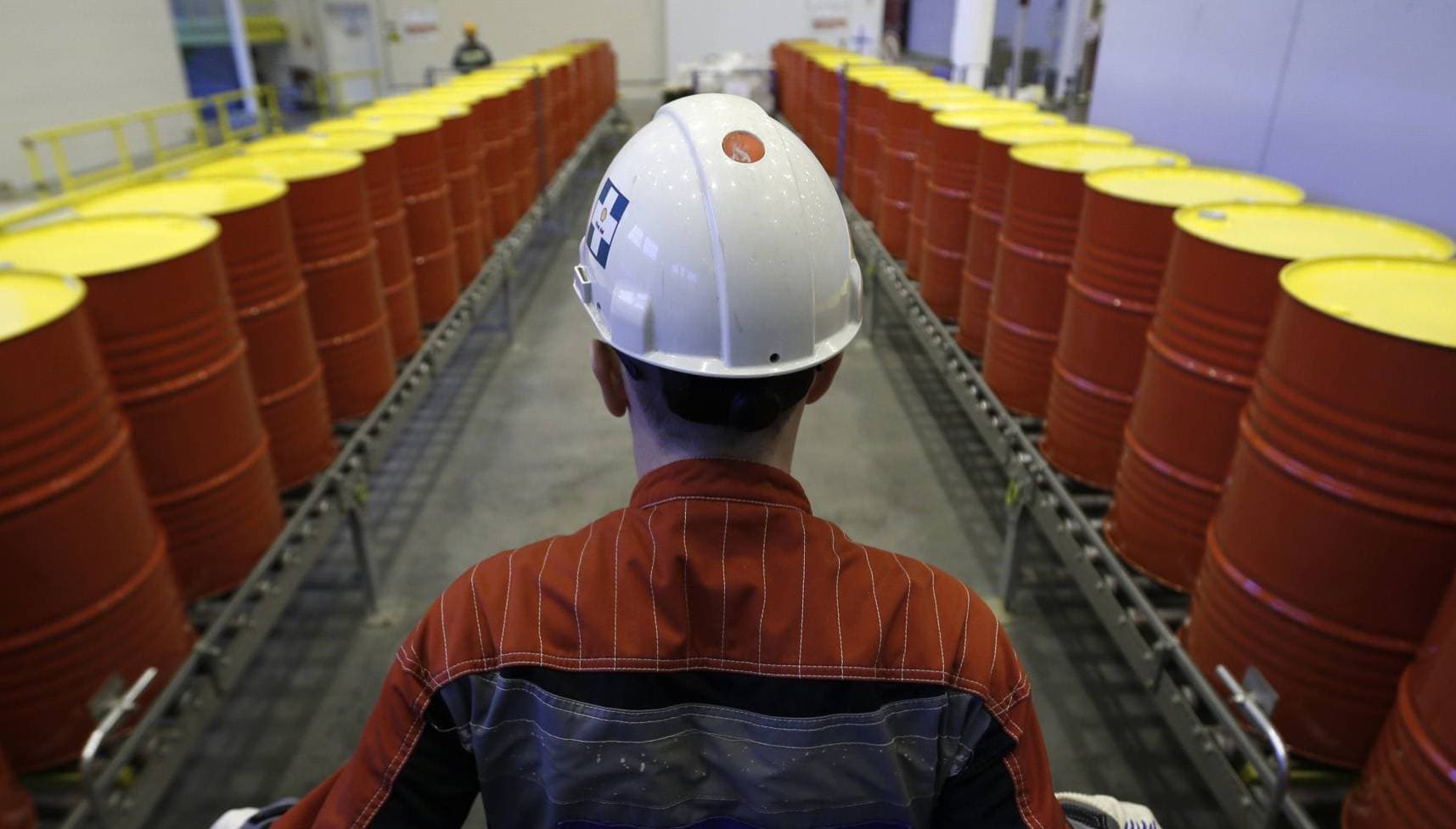 وكالة الطاقة تتوقع تعافي الطلب على النفط بوتيرة تفوق نمو المعروض