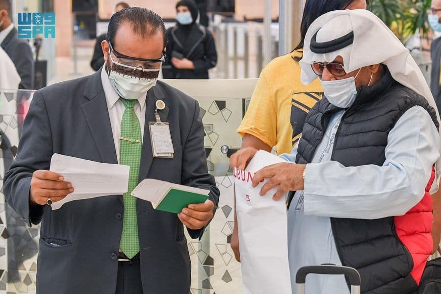 بدء أولى الرحلات الدولية من مطار الملك خالد الدولي
