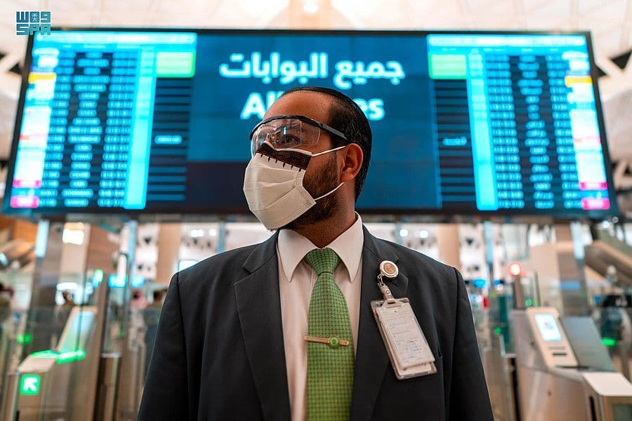 بدء أولى الرحلات الدولية من مطار الملك خالد الدولي