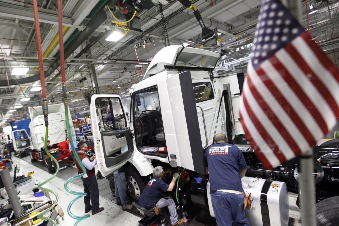 باول: الاقتصاد الأمريكي يظهر أداء أفضل لكنه لم يتجاوز بعد مرحلة الخطر