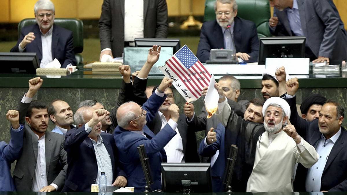  تعد ثقافة "الموت لأمريكا" خادما مخلصا للمصالح القومية لإيران.