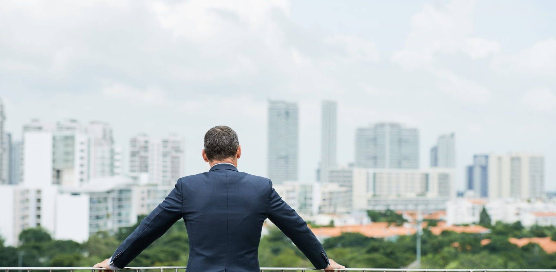 حملات التغطية والتمويه مصممة فقط لنزع فتيل الانتقادات وتسريح المنتقدين.