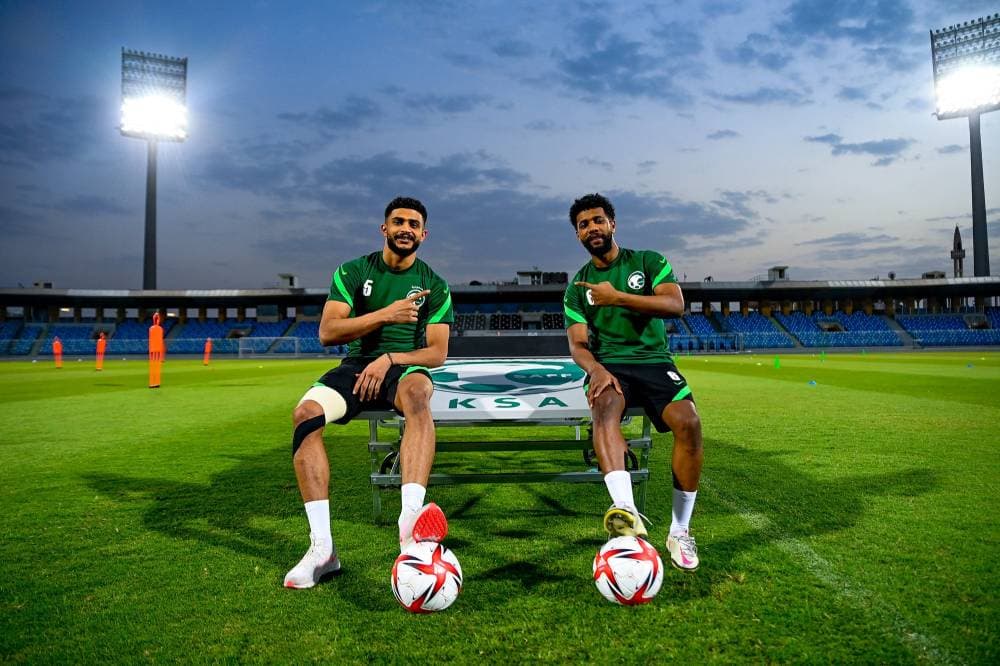 العمري والنجعي خلال مران الأخضر.