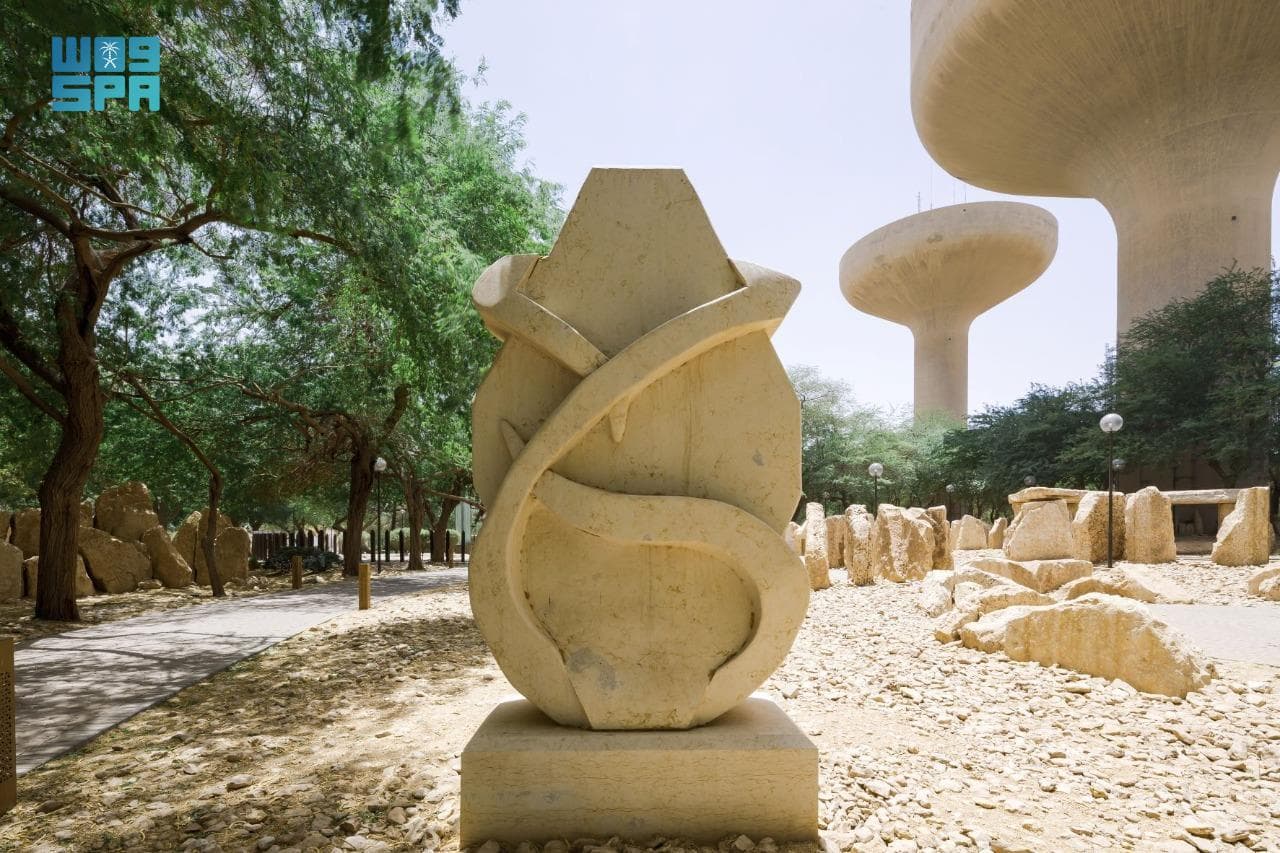 " الرياض آرت " يختار 20 فنانًا للمشاركة في النسخة الثالثة لملتقى طويق الدولي للنحت