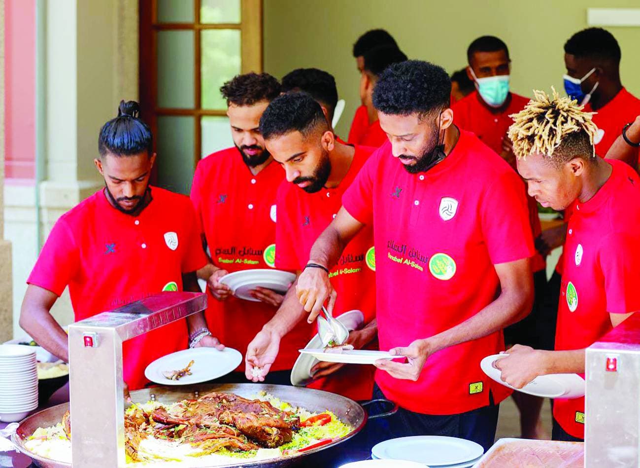 علماء: ضعف السمع في منتصف العمر يزيد مخاطر الإصابة بالخرف