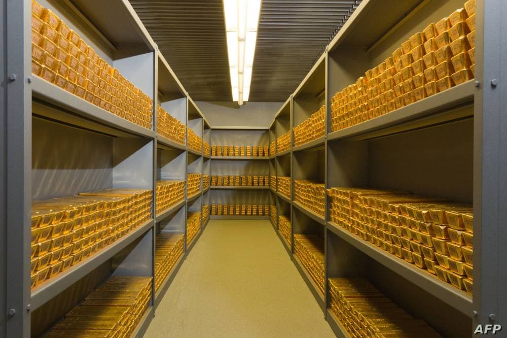 نزل السعر الفوري للذهب 0.2 في المائة إلى 1805.81 دولار للأوقية.