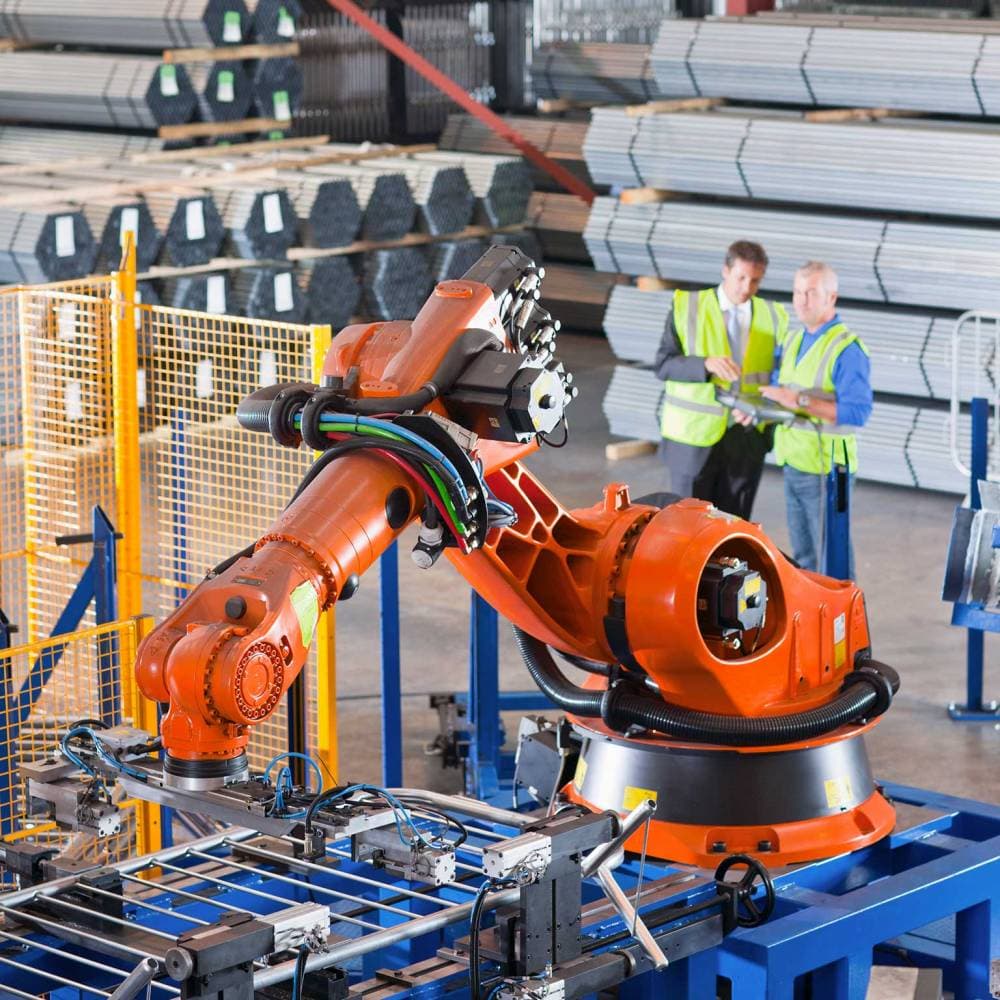 الاقتصاد الأمريكي يتضرر من نقص في العمالة والمواد الخام.