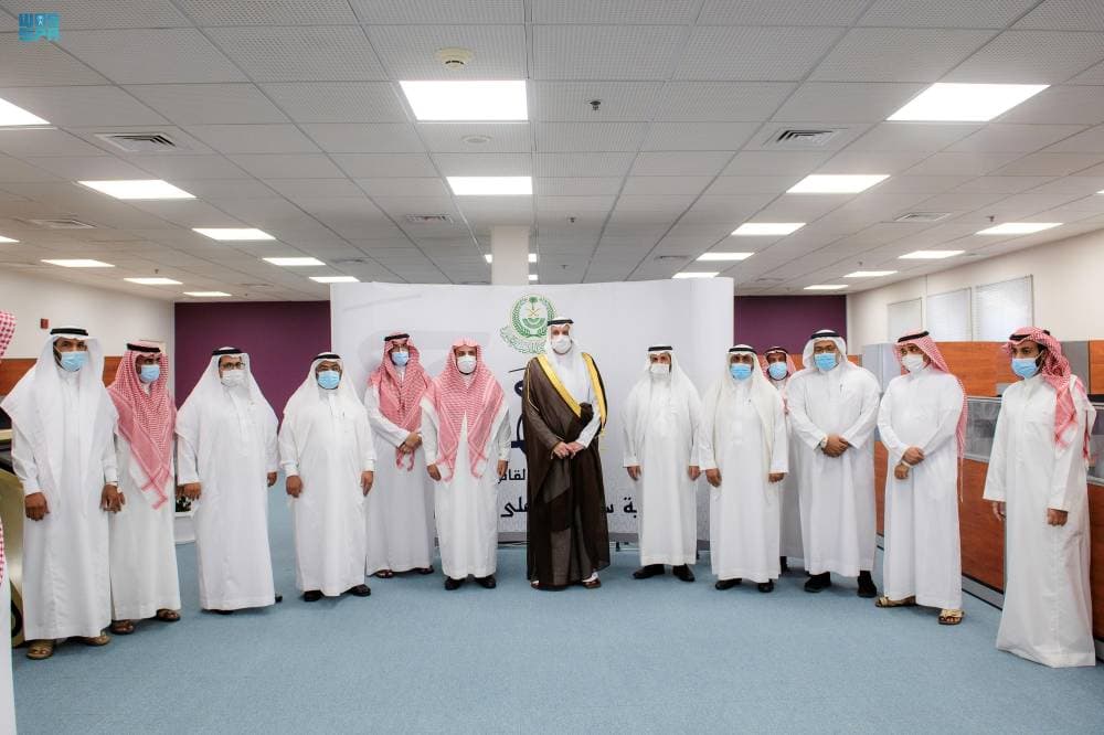 الأمير فيصل بن سلمان خلال تدشينه المبادرة.