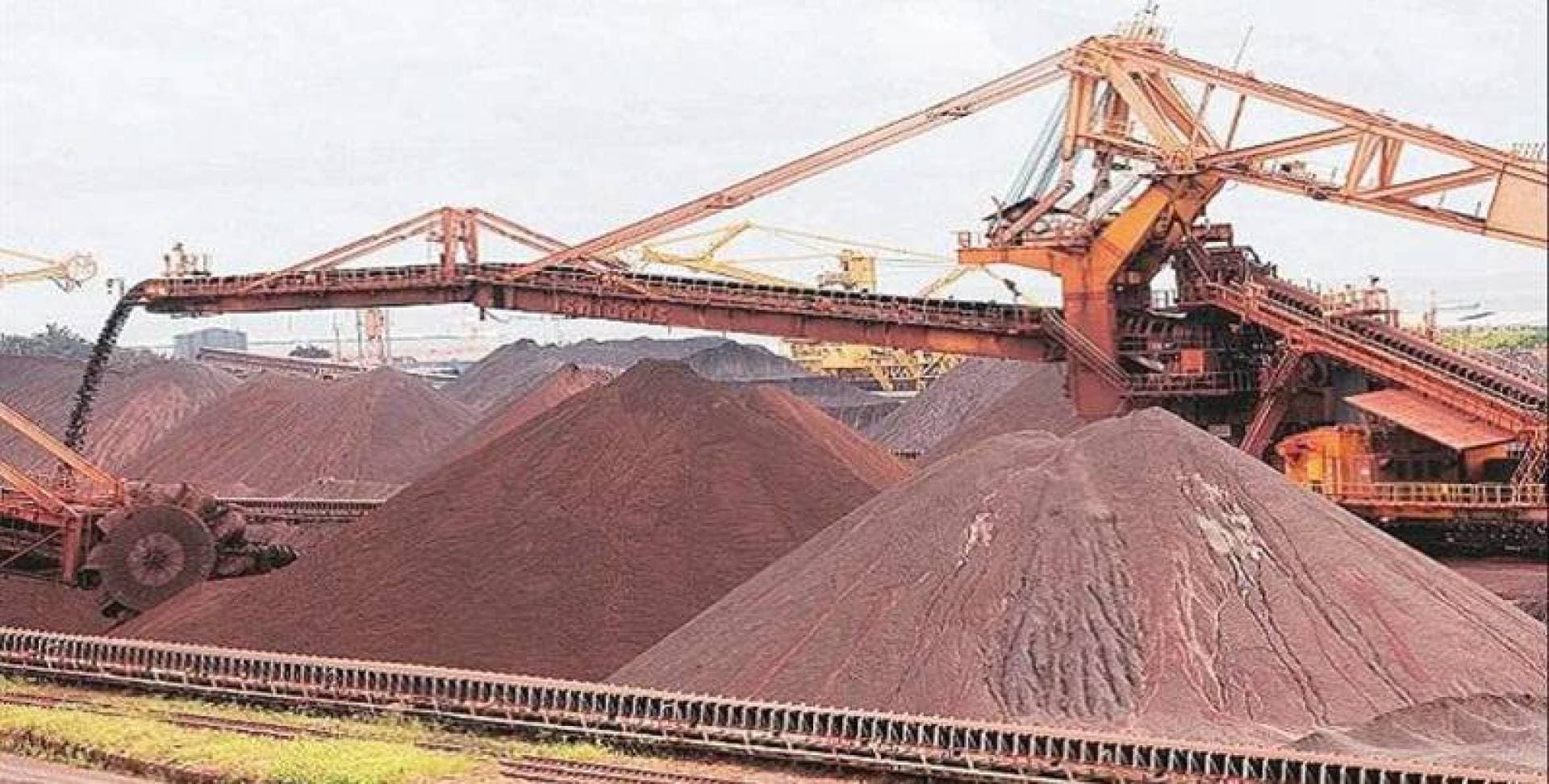 بسبب انخفاض إنتاج الصلب الصيني .. تراجع مكاسب خام الحديد