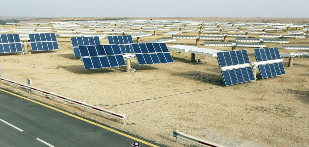 تخصيص أرضين بمساحة 12 مليون متر مربع في جدة ورابغ لمشاريع الطاقة المتجددة