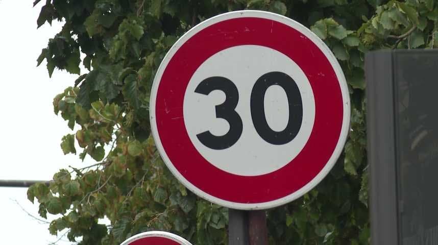 اعتماد 30 كم/ساعة سرعة قصوى في باريس يعزز السلامة لكنه يسبب التأخير