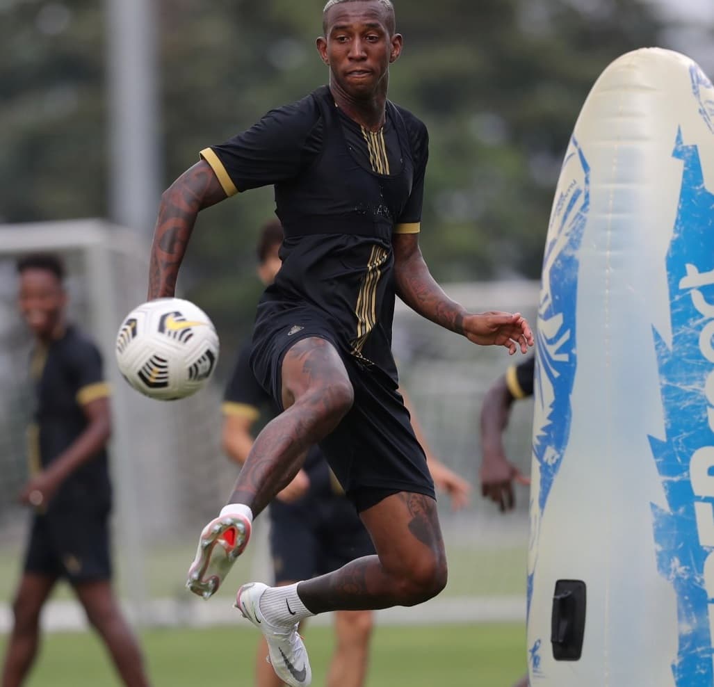 4 صفقات تخطف الأضواء في الدوري السعودي .. 177.7 مليون ريال