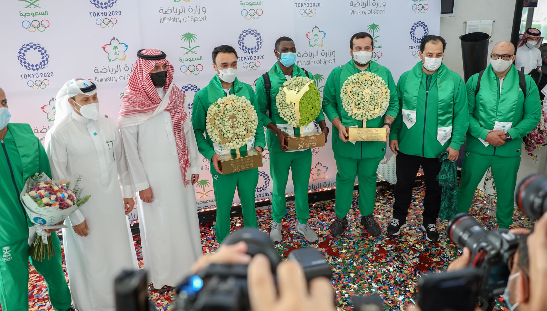 بممر شرفي واستقبال رسمي .. جدة تحتفي بالفيصل والبطل حامدي