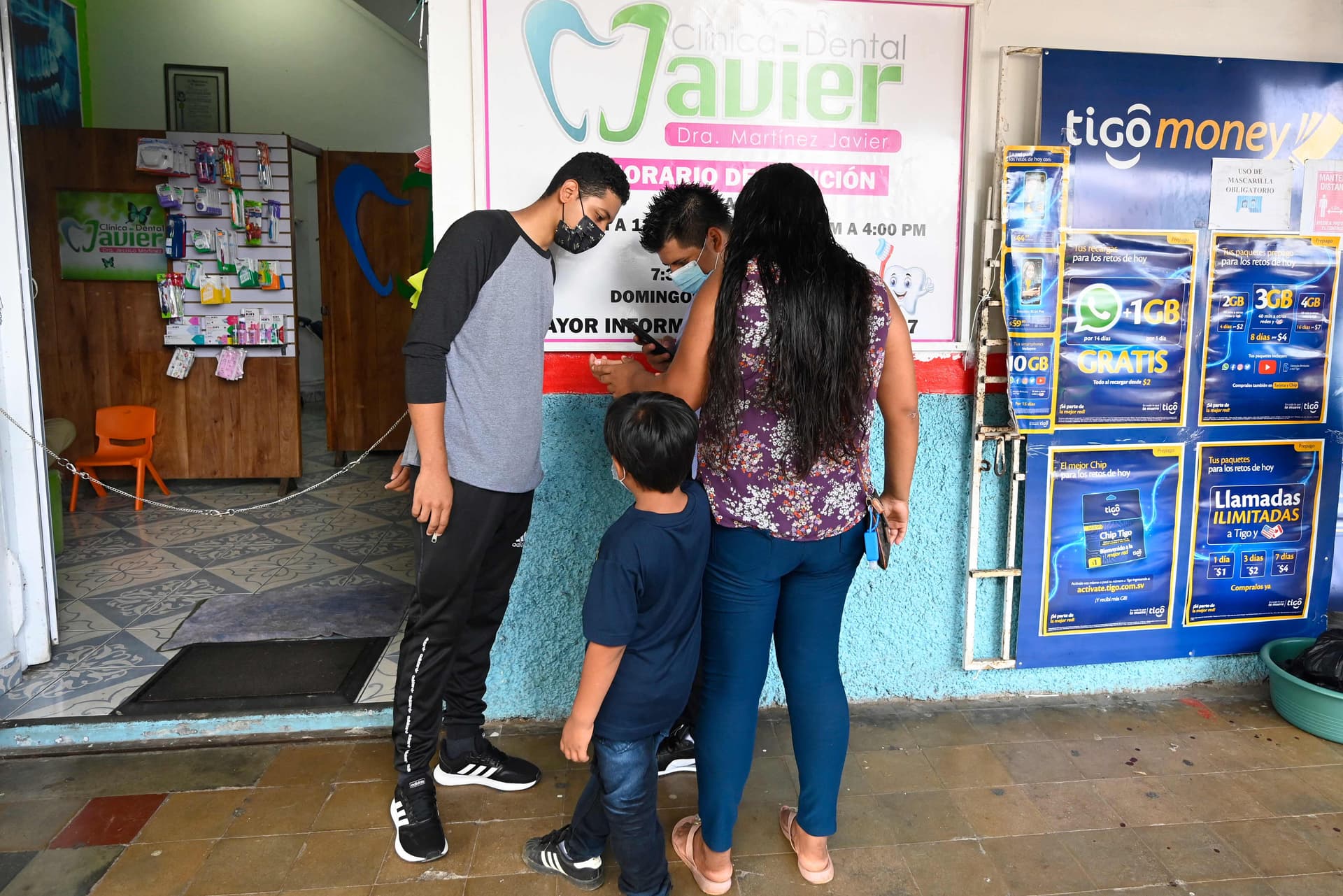 بعد أن أصبحت أول بلد يعتمدها .. السلفادور تطرح محفظة الكترونية لاستخدام "البيتكوين"