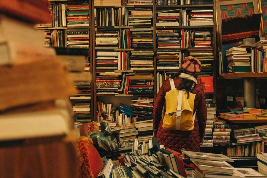 مجموعة من الكتب أفضل جامعة على الإطلاق.