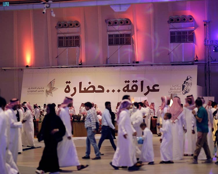 الصيد بالصقور.. إرث وتقليد تاريخي يحتفي به معرض الصقور والصيد السعودي الدولي