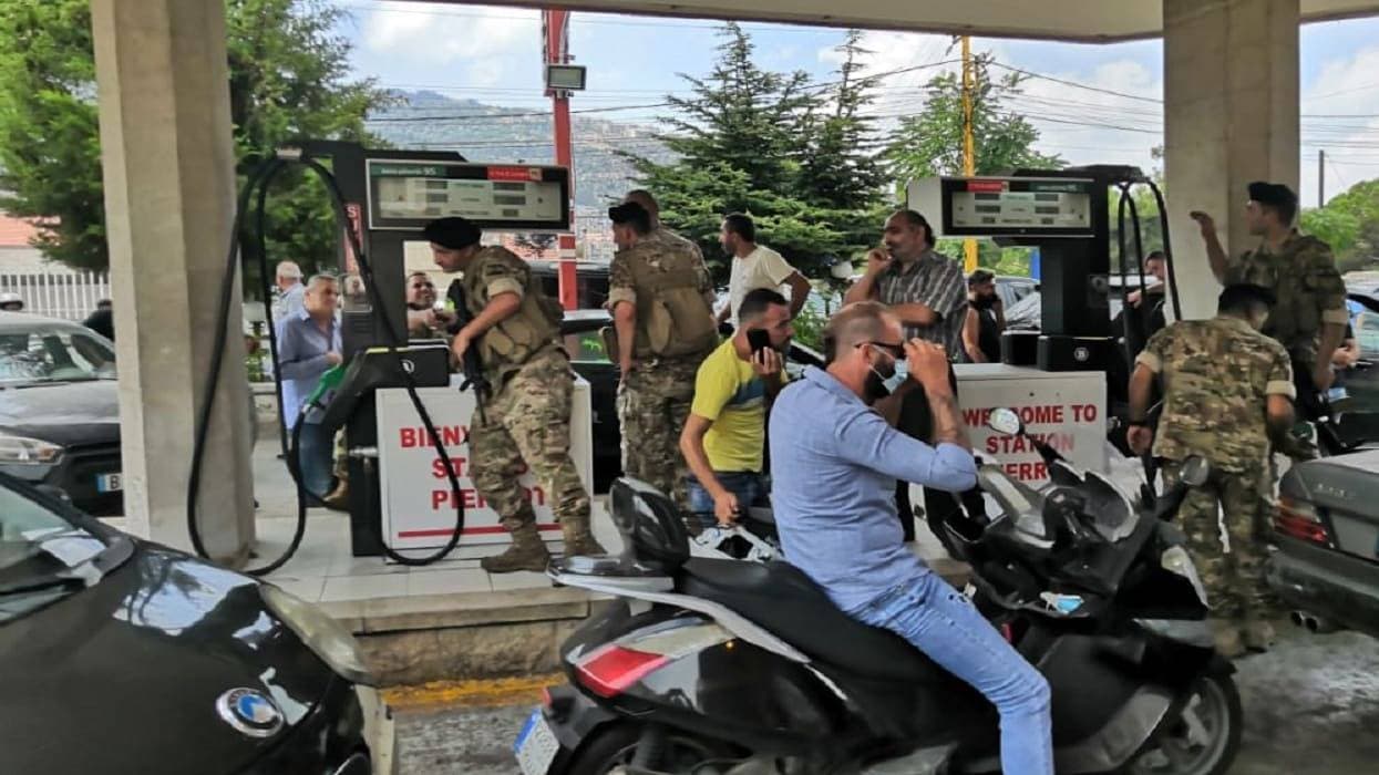 وثيقة رسمية أكدت أن الزيادة في أسعار البنزين تطبق على الفور.