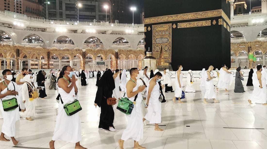 جهود كبيرة في تقديم الخدمة للمعتمرين والمصلين والزوار. "واس"