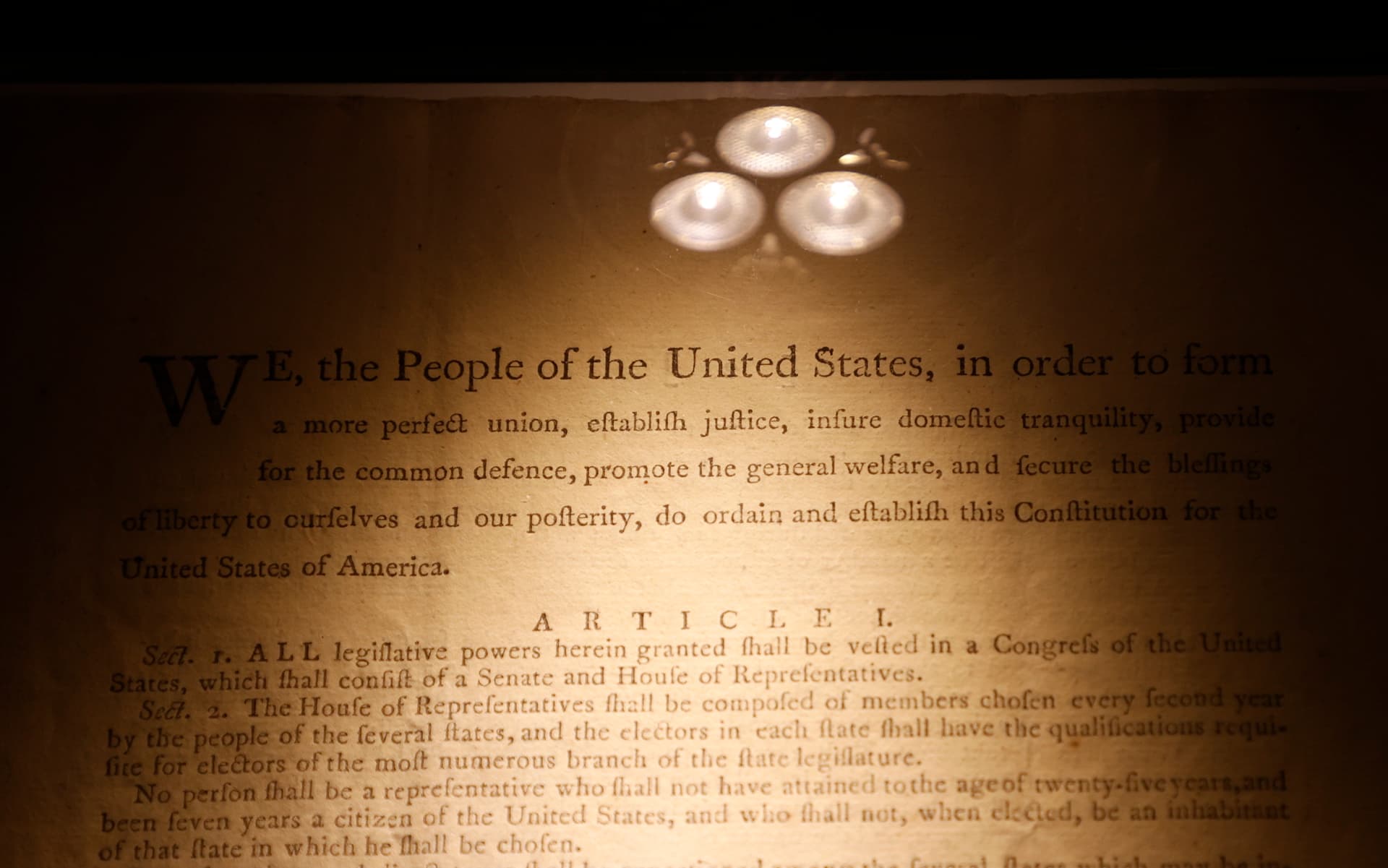 نسخة أصلية من الدستور الأمريكي تطرح في مزاد بقيمة مقدرة بين 15 و20 مليون دولار