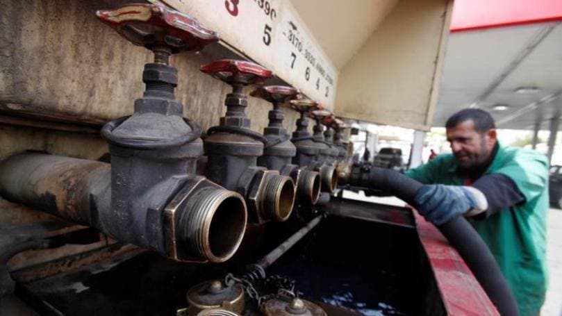 الحكومة رفعت الدعم نهائيا عن المازوت دون اتفاق على سعر محدد للصفيحة بالليرة.