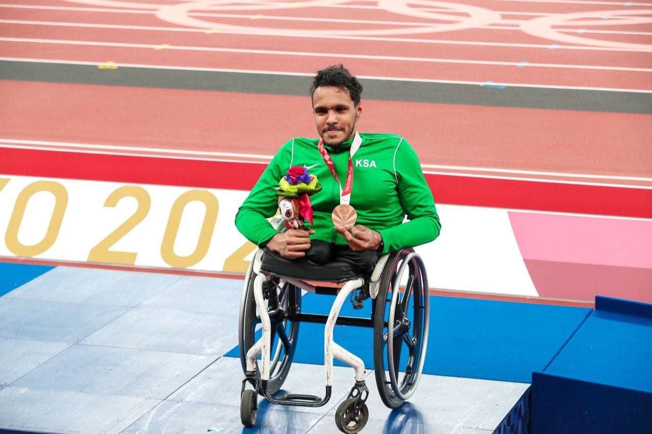 القرشي على منصة التتويج