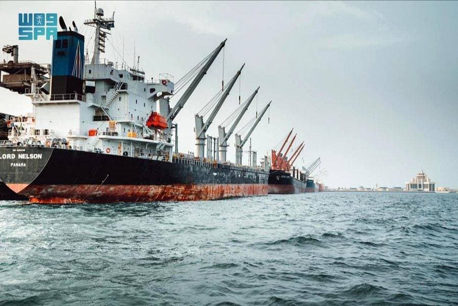 الموانئ هي اللاعب الرئيس الذي يربط الاقتصاد الوطني بالسوق العالمية.