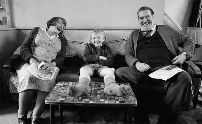 مشهد من فيلم "بلفاست" الفائز بالجائزة الكبرى